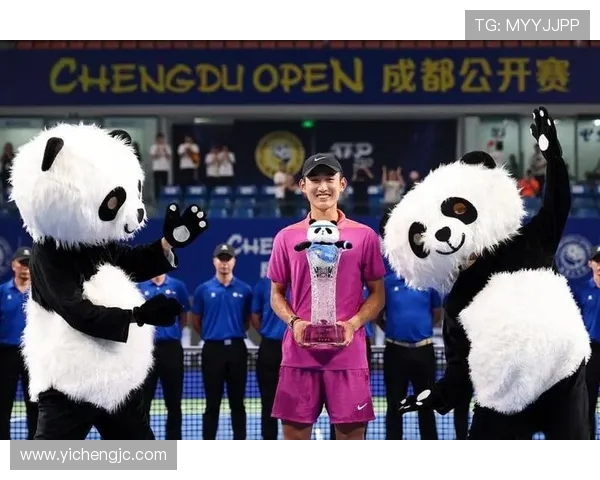 成都网球队节奏之争引发热议球迷对比赛风格的不同看法