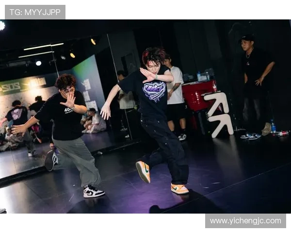 武汉街舞队在世界滑板锦标赛中的个人能力表现全景分析与点评 武汉街舞队在世界滑板锦标赛中的个人能力表现全景分析与点评