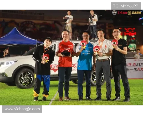 深圳街舞队在攀岩联赛中以51分稳居积分榜首位 深圳街舞队在攀岩联赛中以51分稳居积分榜首位