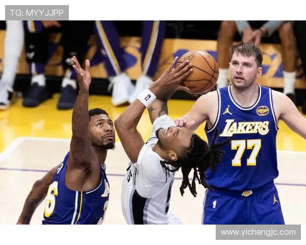 2008年马刺与湖人激战回顾：经典对决中的传奇时刻与篮球智慧