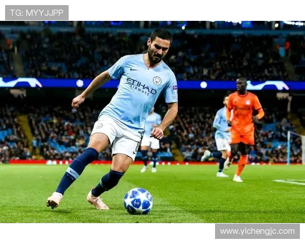 京多安领衔新赛季挑战豪门球队展现个人风采与团队协作的完美结合